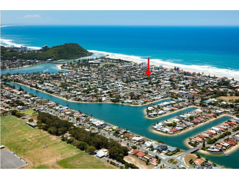 38 Twenty-Fifth Avenue, Palm Beach QLD 4221