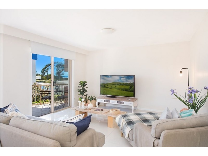 8/15-17 South Street, Kirra QLD 4225