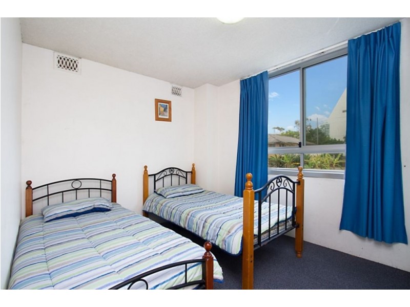 3/162 Marine Parade, Coolangatta QLD 4225