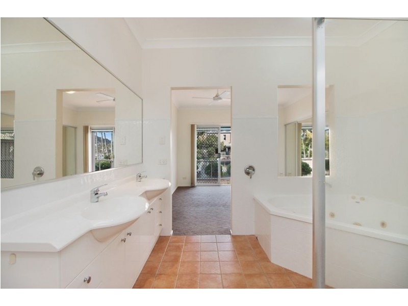 3/5-10 Quayside Court, Tweed Heads NSW 2485