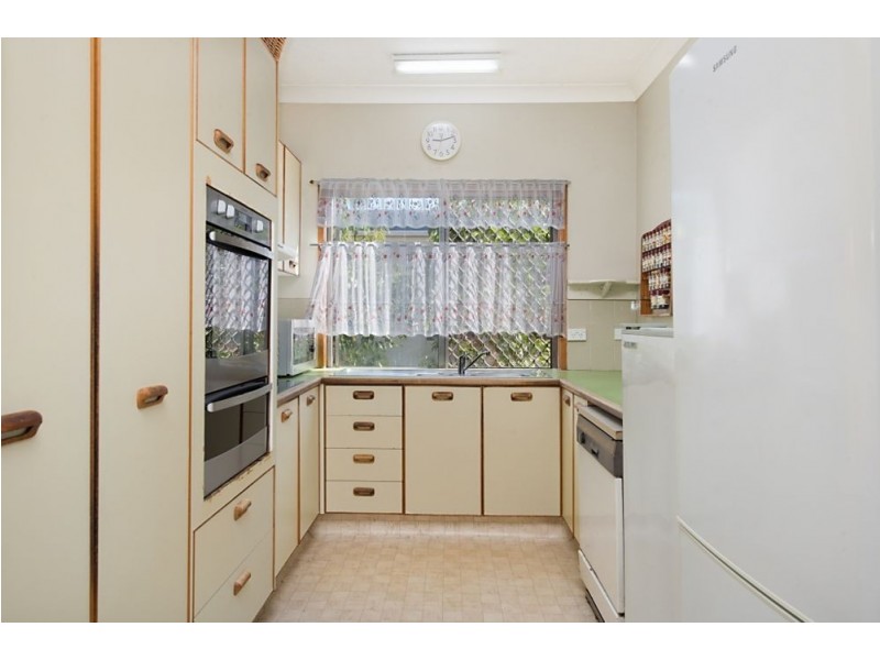 11 Fingal Road, Fingal Head NSW 2487