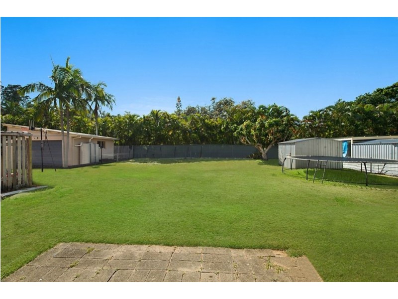11 Fingal Road, Fingal Head NSW 2487