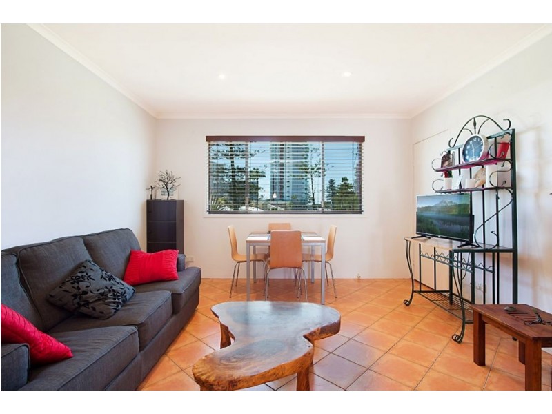 6/23 Coolangatta Road, Kirra QLD 4225