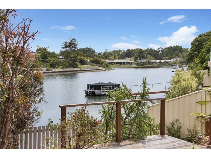 155 Currumbin Creek Road, Currumbin Waters QLD 4223