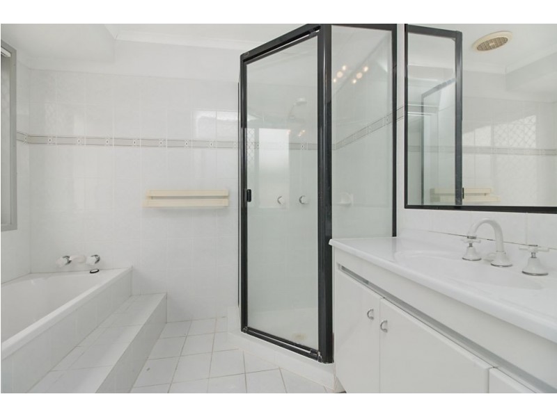 155 Currumbin Creek Road, Currumbin Waters QLD 4223