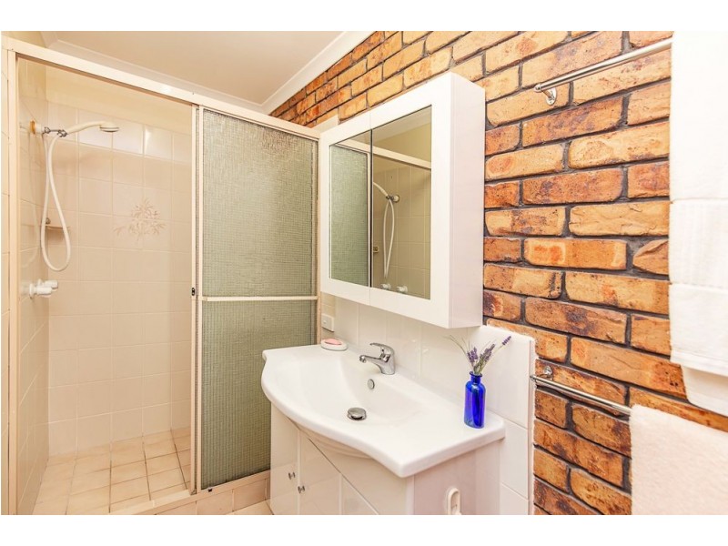 2/62 Oyster Point Road, Banora Point NSW 2486