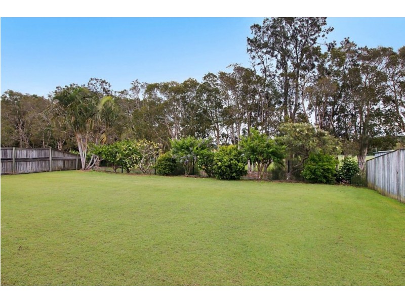27 Foxhill Place, Banora Point NSW 2486