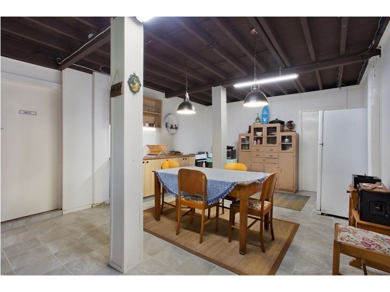 33 Rutledge Street, Coolangatta QLD 4225