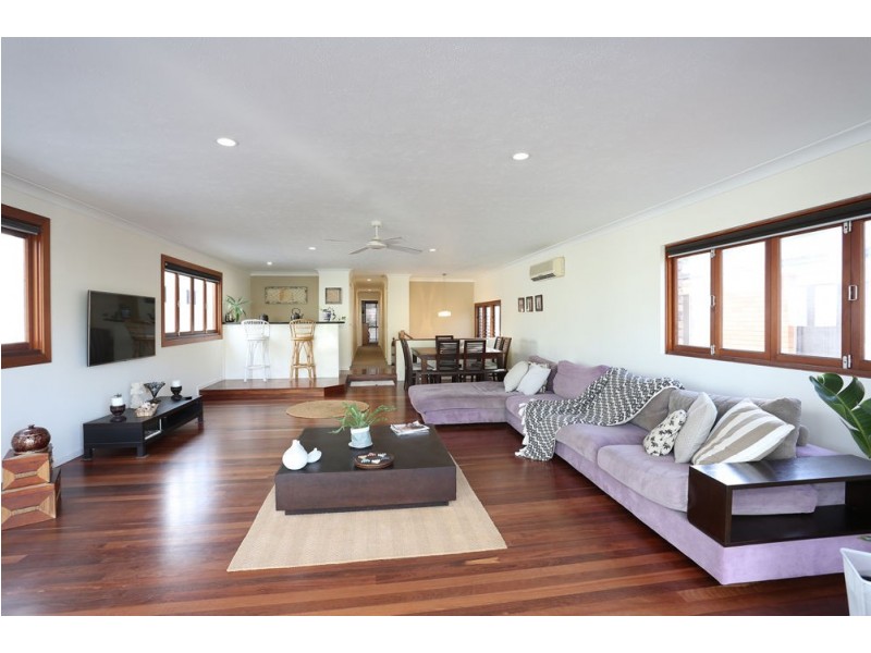 34 Teemangum Street, Currumbin QLD 4223