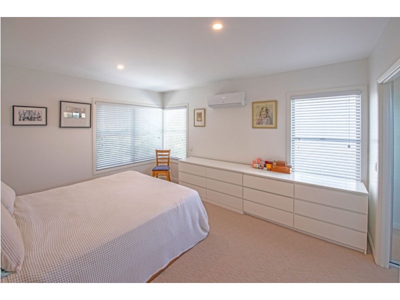 1/32 Korina Avenue, Coolangatta QLD 4225