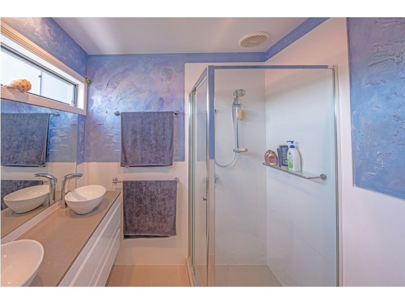 1/32 Korina Avenue, Coolangatta QLD 4225