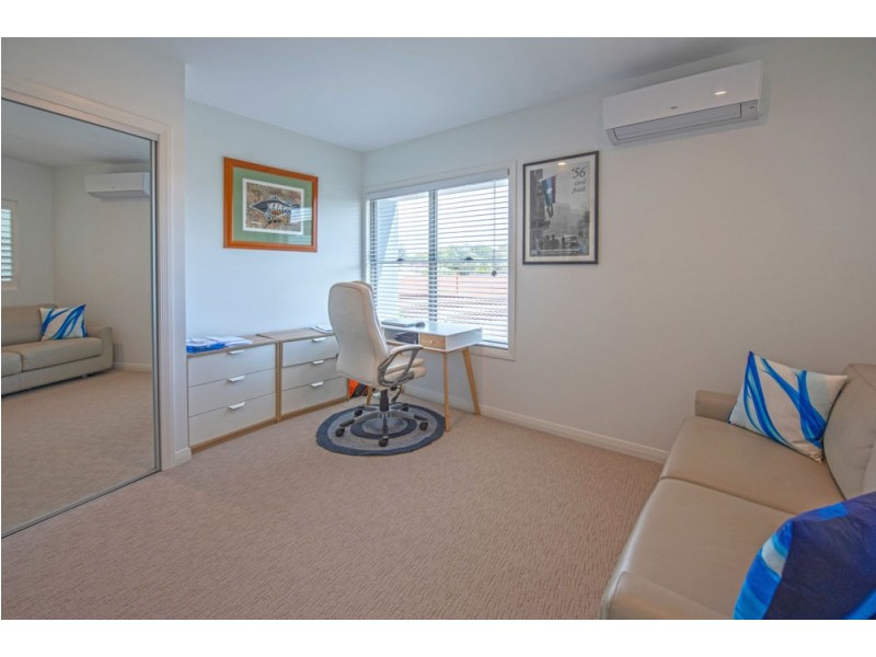 1/32 Korina Avenue, Coolangatta QLD 4225