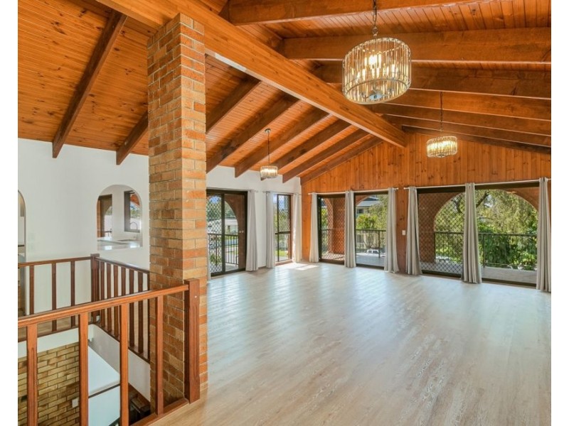 6 Stapylton Street, Coolangatta QLD 4225