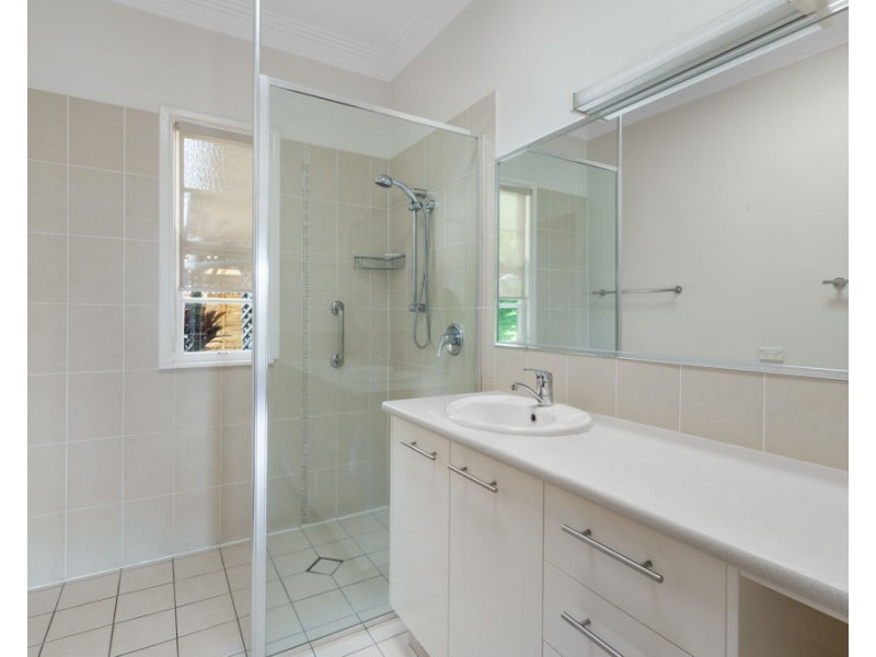 21 Stapylton Street (75 Garrick Street), Coolangatta QLD 4225
