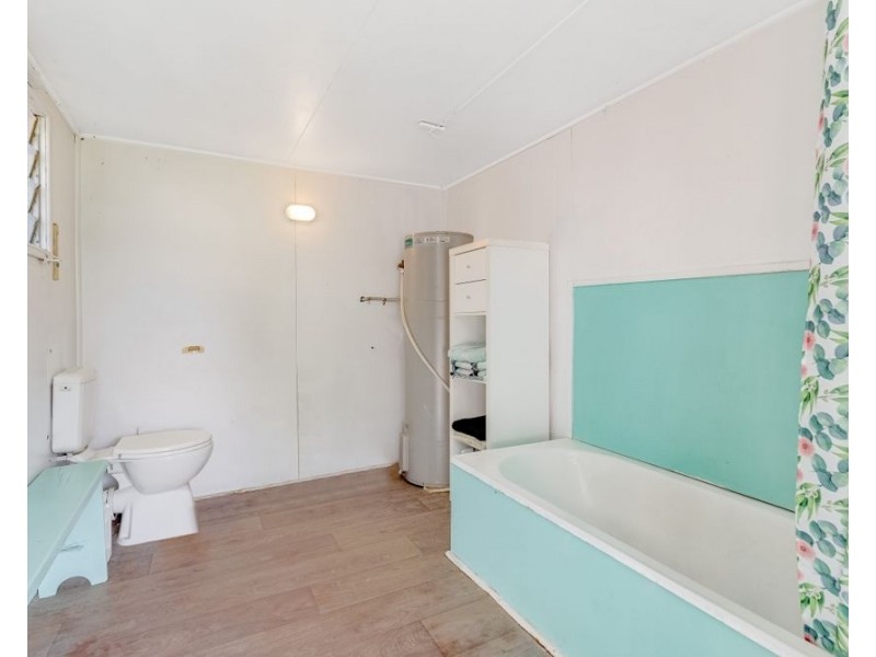 39 Stapylton Street, Coolangatta QLD 4225