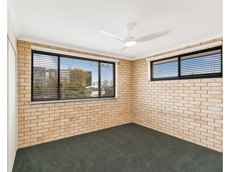 7/74 Coolangatta Road, Coolangatta QLD 4225