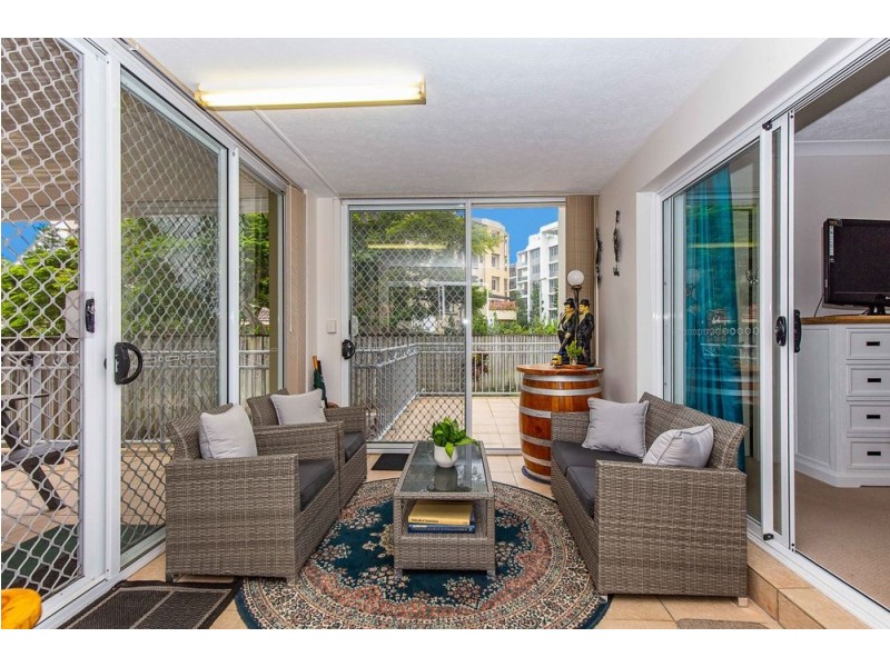 2/18 McGregor Crescent, Tweed Heads NSW 2485