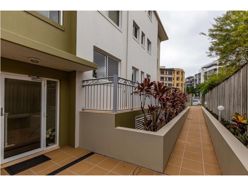 2/18 McGregor Crescent, Tweed Heads NSW 2485