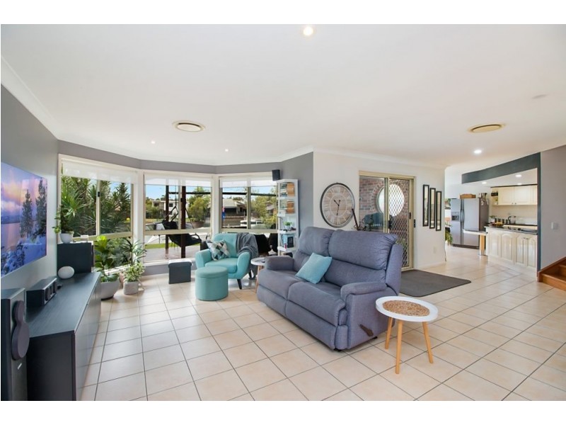 7 Gollan Drive, Tweed Heads West NSW 2485