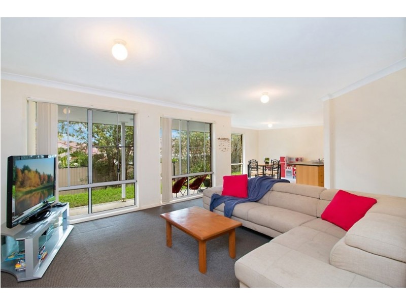 7 Greendale Place, Banora Point NSW 2486