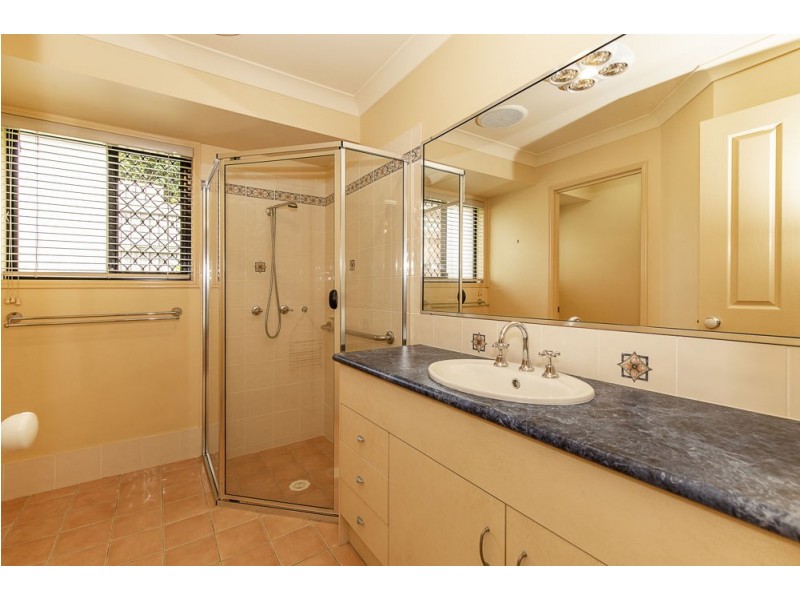 3 Firewheel Way, Banora Point NSW 2486