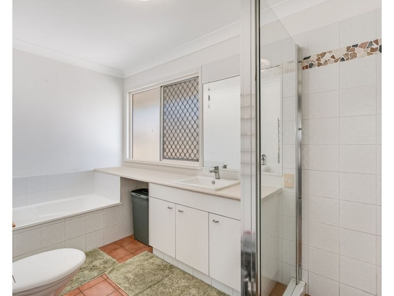 2/34 Miles Street, Coolangatta QLD 4225