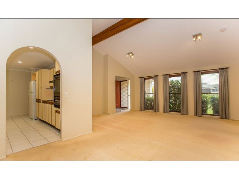 9 Captains Way, Banora Point NSW 2486