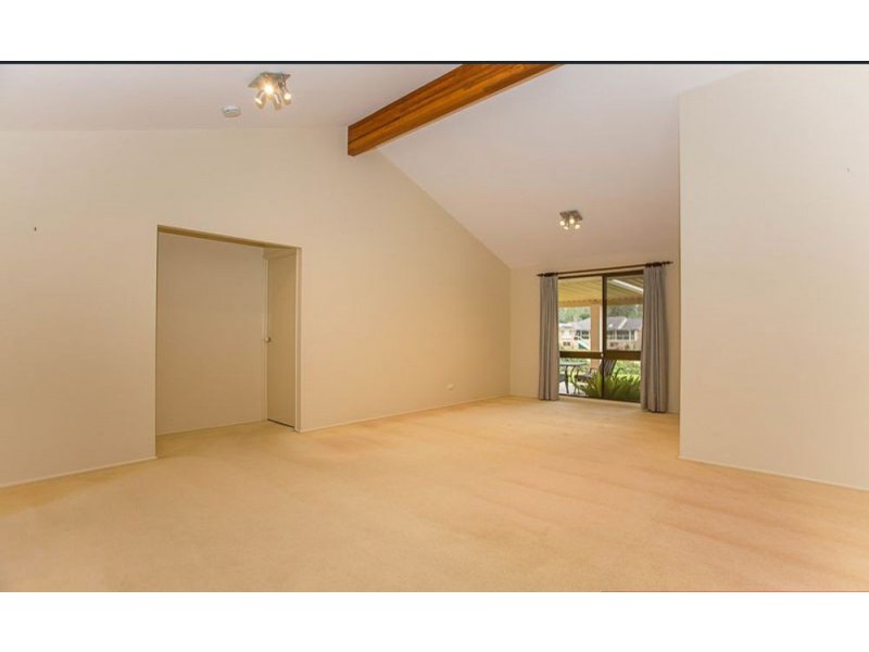 9 Captains Way, Banora Point NSW 2486