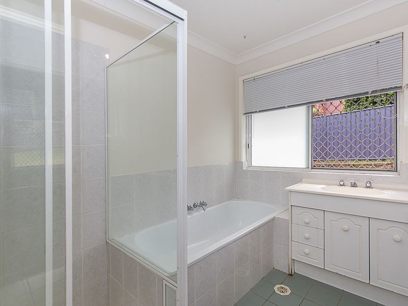 14 Glen Ayr Drive, Banora Point NSW 2486
