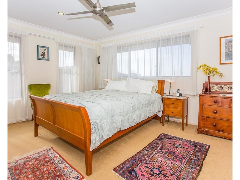 27 Grassmere Court, Banora Point NSW 2486