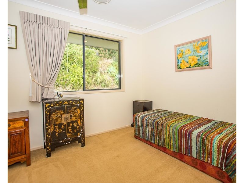 27 Grassmere Court, Banora Point NSW 2486