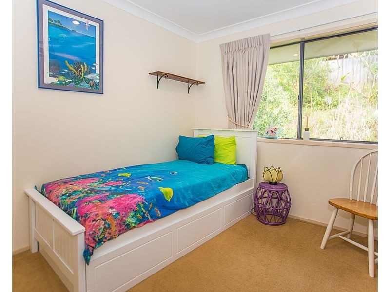 27 Grassmere Court, Banora Point NSW 2486
