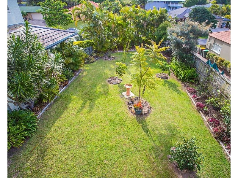 27 Grassmere Court, Banora Point NSW 2486