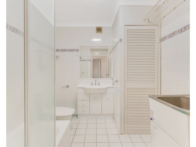 8/29-31 Dixon Street, Coolangatta QLD 4225