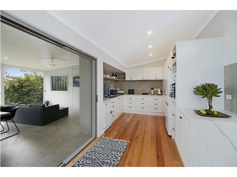 7 Winders Avenue, Tugun QLD 4224