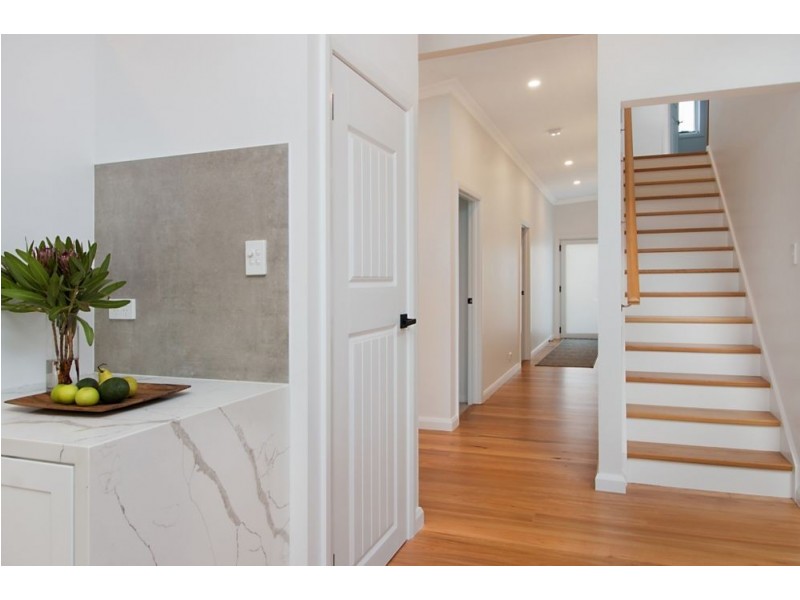 7 Winders Avenue, Tugun QLD 4224