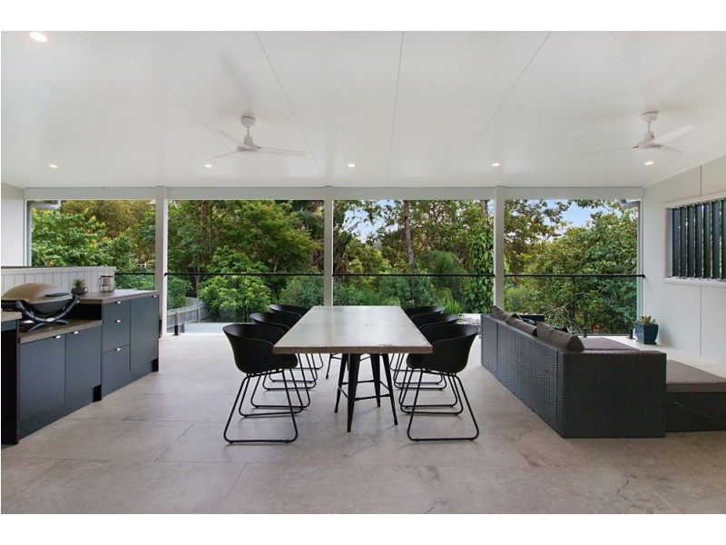 7 Winders Avenue, Tugun QLD 4224