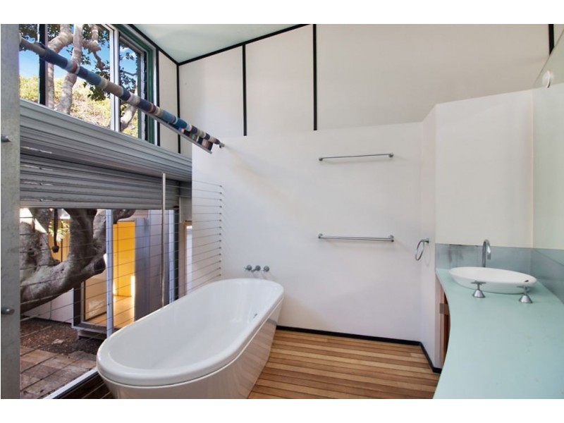 18 Dune Street, Fingal Head NSW 2487