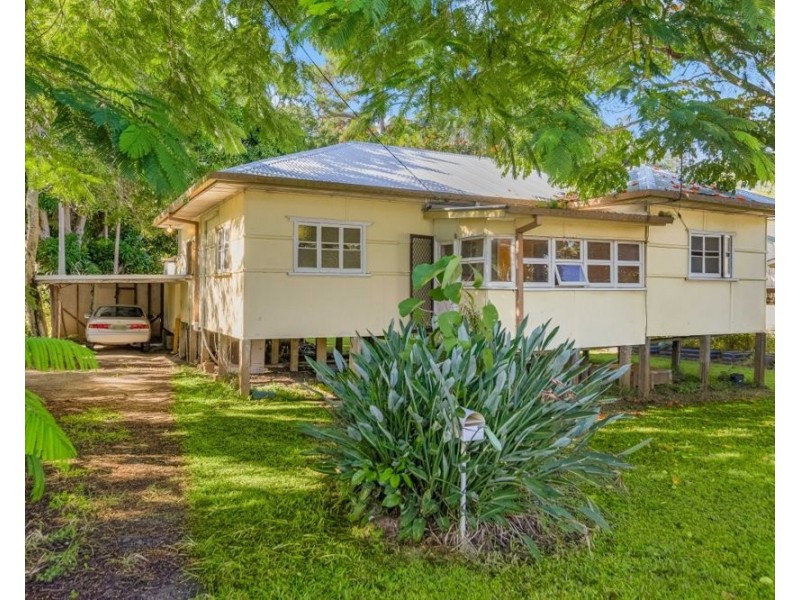 2 Fingal Road, Fingal Head NSW 2487