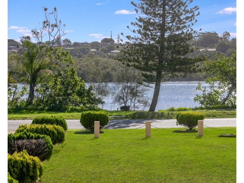 13 Fingal Road, Fingal Head NSW 2487