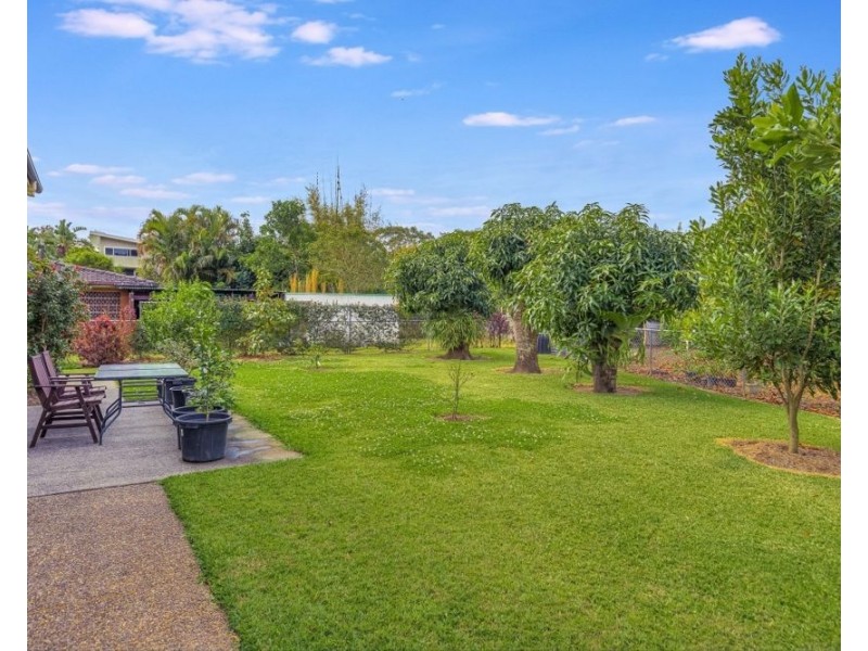 17 Fingal Road, Fingal Head NSW 2487