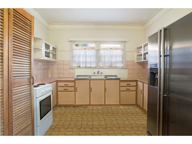 19 Appel Street, Kirra QLD 4225