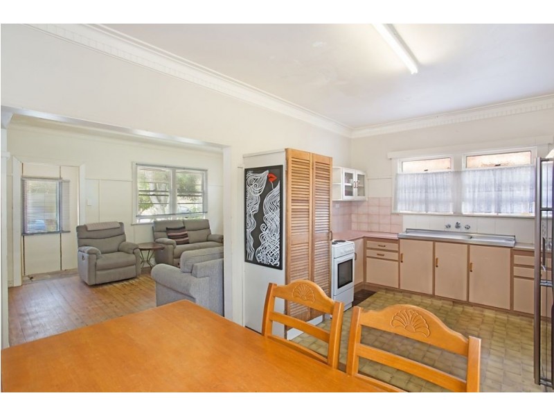 19 Appel Street, Kirra QLD 4225