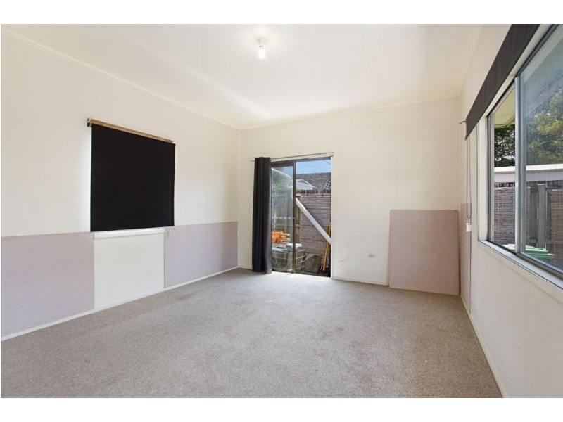19 Appel Street, Kirra QLD 4225