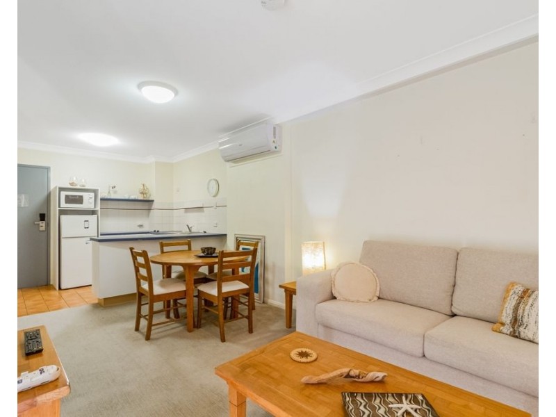318/99 Griffith Street, Coolangatta QLD 4225