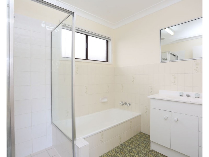 2/76 McLean Street, Coolangatta QLD 4225