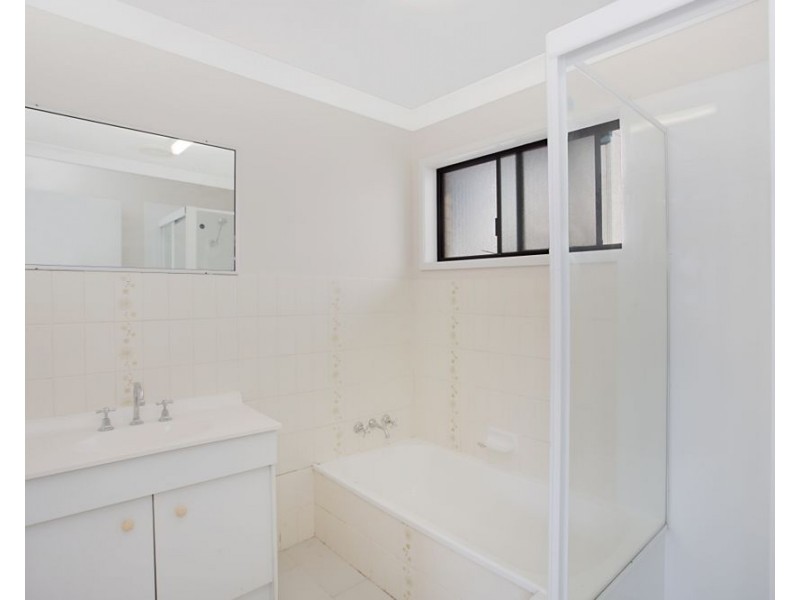 1/76 McLean Street, Coolangatta QLD 4225