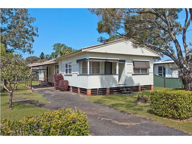 16 Sunshine Avenue, Tweed Heads South NSW 2486