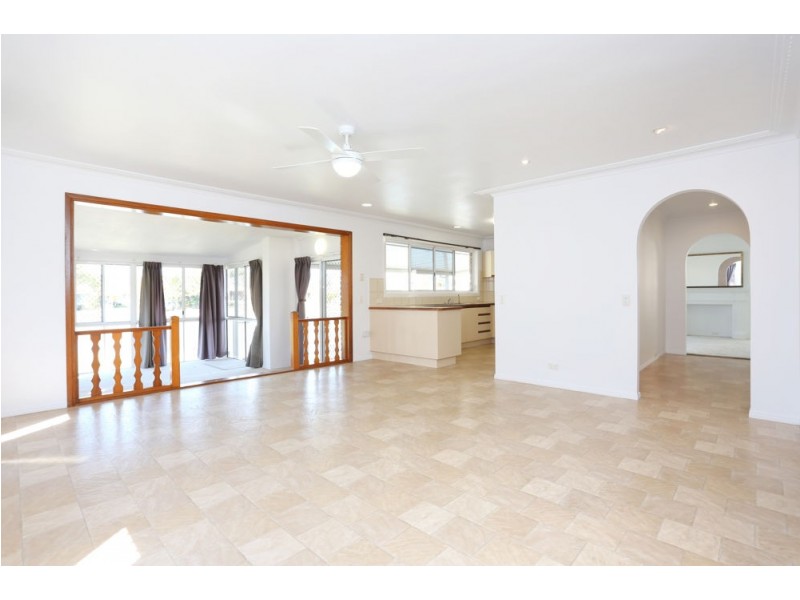 26 Blue Waters Crescent, Tweed Heads NSW 2485