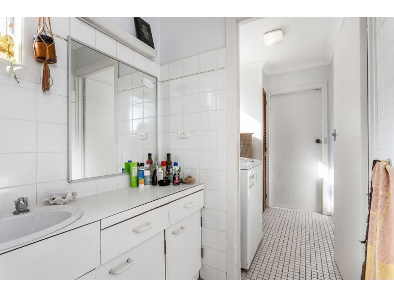 3/204 Marine Parade, Coolangatta QLD 4225